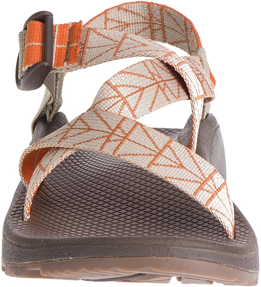 tan chaco sandals