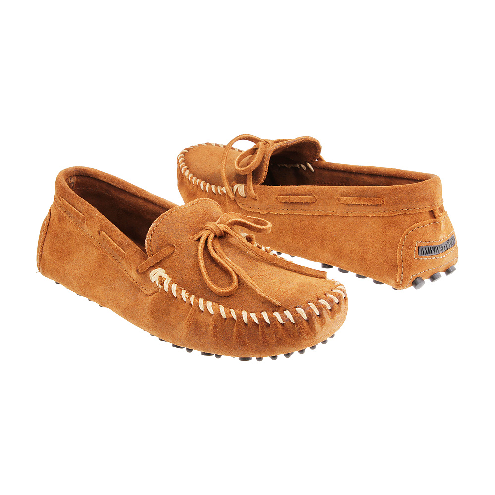 minnetonka cowhide driving moc